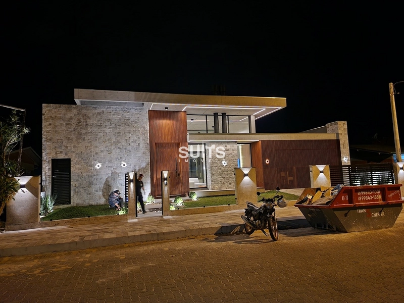 Incrível casa à venda na praia de Atlântida em Xangri-Lá: 3ª foto da galeria de imagens do imóvel