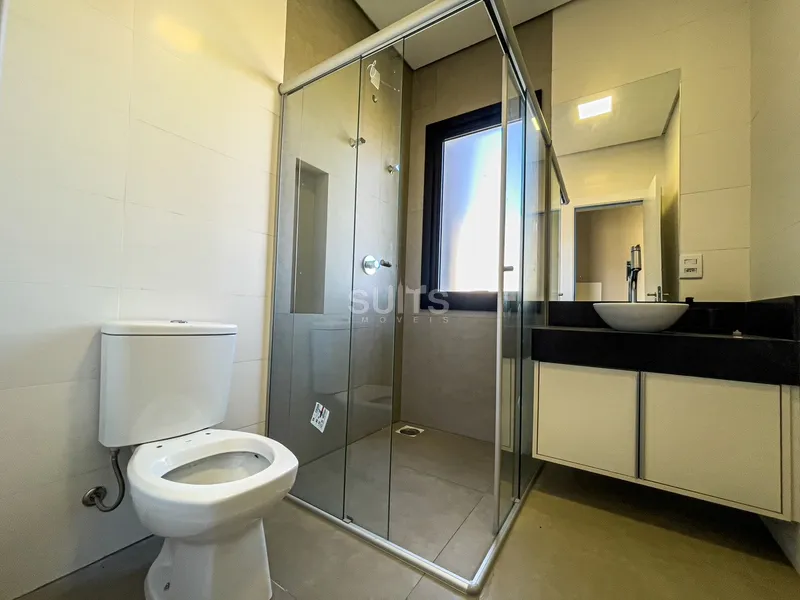 Belo sobrado de esquina no condomínio Rivieira: 27ª foto da galeria de imagens do imóvel