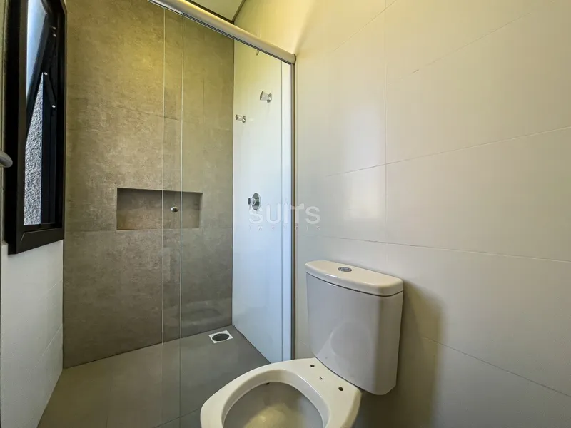 Belo sobrado de esquina no condomínio Rivieira: 31ª foto da galeria de imagens do imóvel