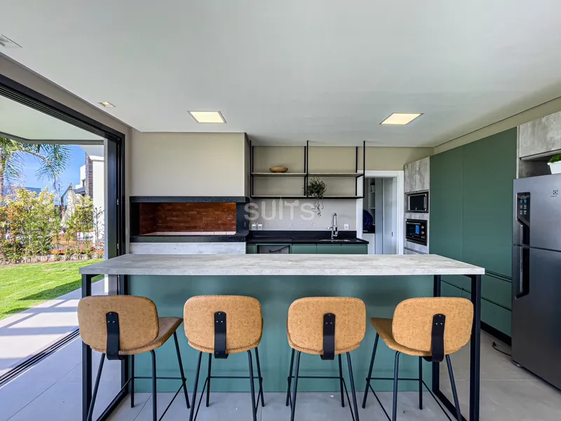 Belo sobrado de esquina no condomínio Rivieira: 12ª foto da galeria de imagens do imóvel