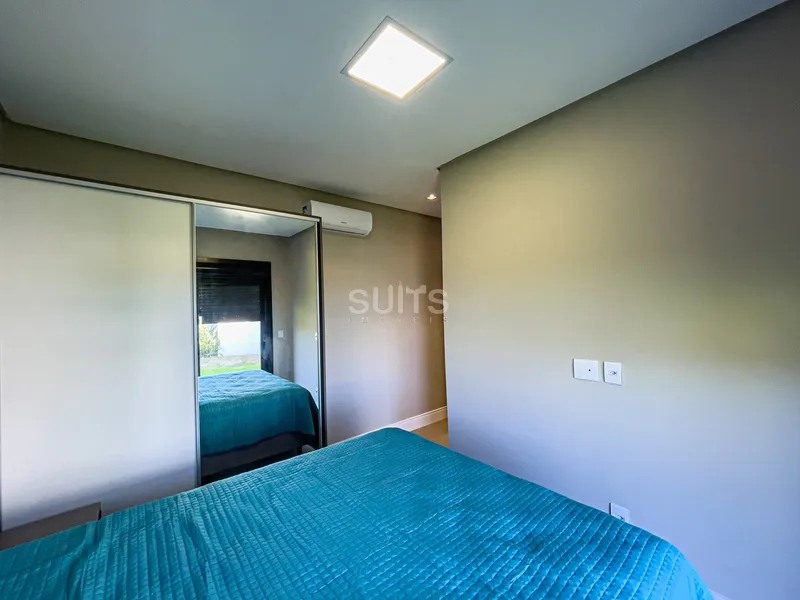 Belo sobrado de esquina no condomínio Rivieira: 23ª foto da galeria de imagens do imóvel