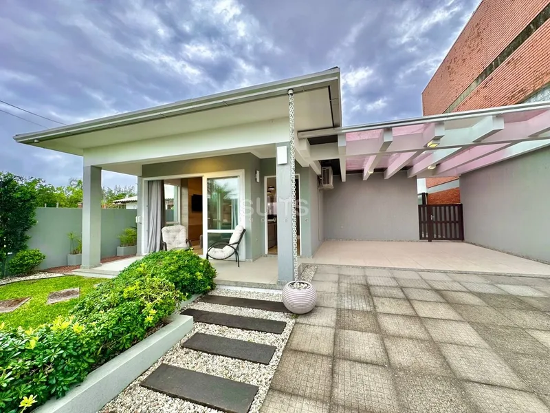 Excelente casa próxima ao mar no centro de Xangri-Lá: 4ª foto da galeria de imagens do imóvel