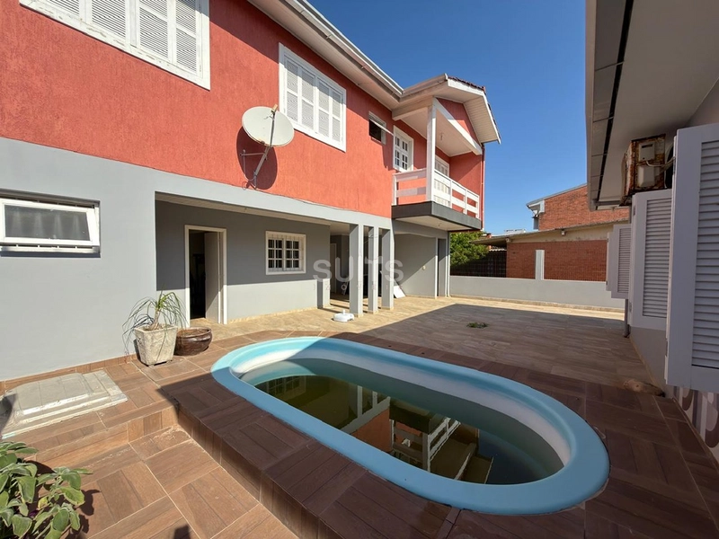 Excelente casa à venda no Centro de Xangri-Lá : 27ª foto da galeria de imagens do imóvel