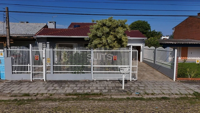 Excelente casa à venda no Centro de Xangri-Lá : 39ª foto da galeria de imagens do imóvel