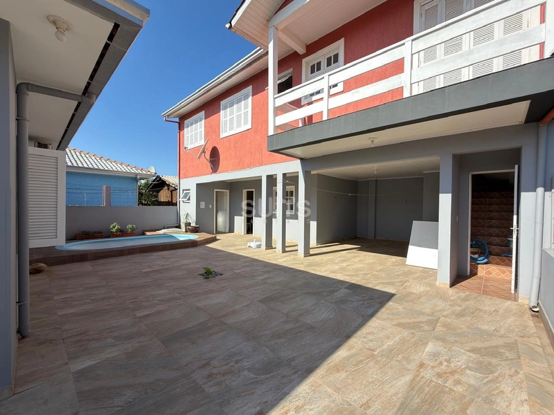 Excelente casa à venda no Centro de Xangri-Lá : 25ª foto da galeria de imagens do imóvel