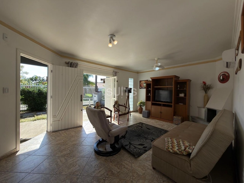 Excelente casa à venda no Centro de Xangri-Lá : 32ª foto da galeria de imagens do imóvel