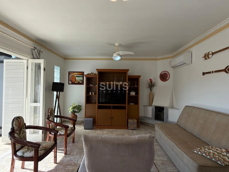 Excelente casa à venda no Centro de Xangri-Lá : 7ª foto da galeria de imagens do imóvel