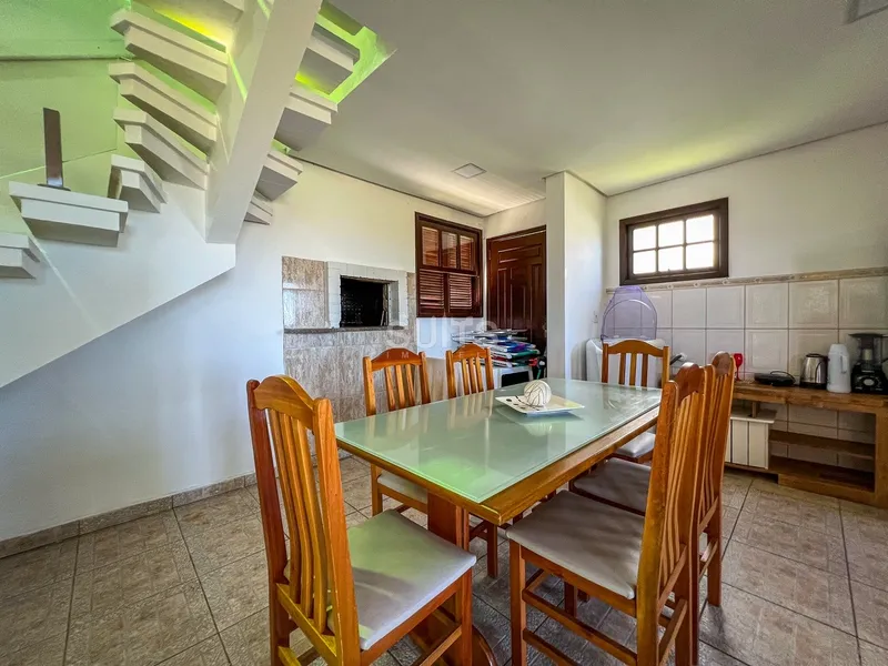 Excelente sobrado próximo do mar na praia de Rainha do Mar: 10ª foto da galeria de imagens do imóvel