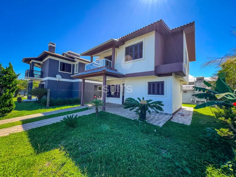 Excelente sobrado próximo do mar na praia de Rainha do Mar: 2ª foto da galeria de imagens do imóvel