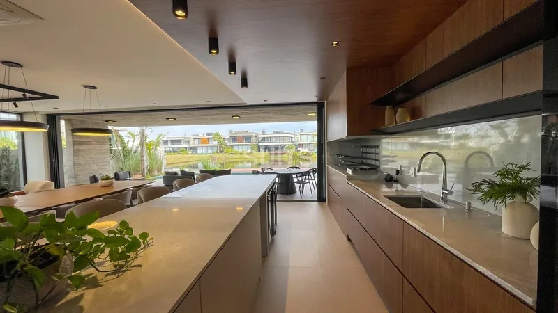 Incrível sobrado beira lago à venda no condomínio Sense!: 12ª foto da galeria de imagens do imóvel