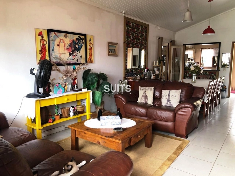 Excelente casa no centro de Xangri-lá: 4ª foto da galeria de imagens do imóvel