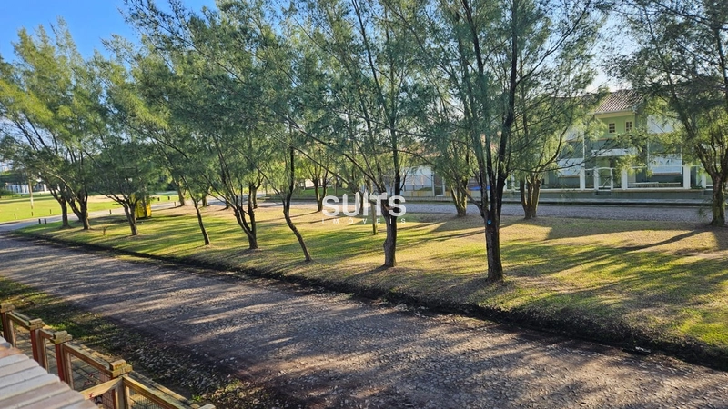 Lindo duplex à venda no Centro de Xangri-lá: 1ª foto da galeria de imagens do imóvel