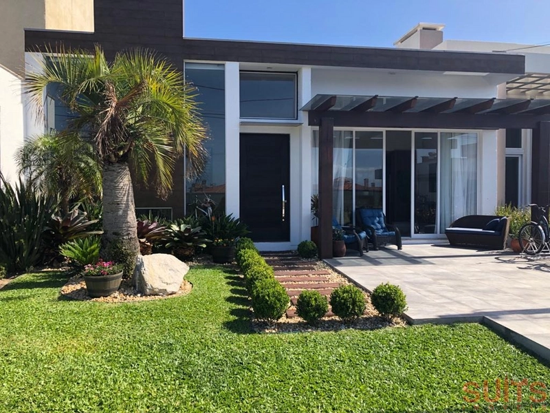 Lindíssima casa mobiliada e decorada no condomínio Las Palmas: 1ª foto da galeria de imagens do imóvel