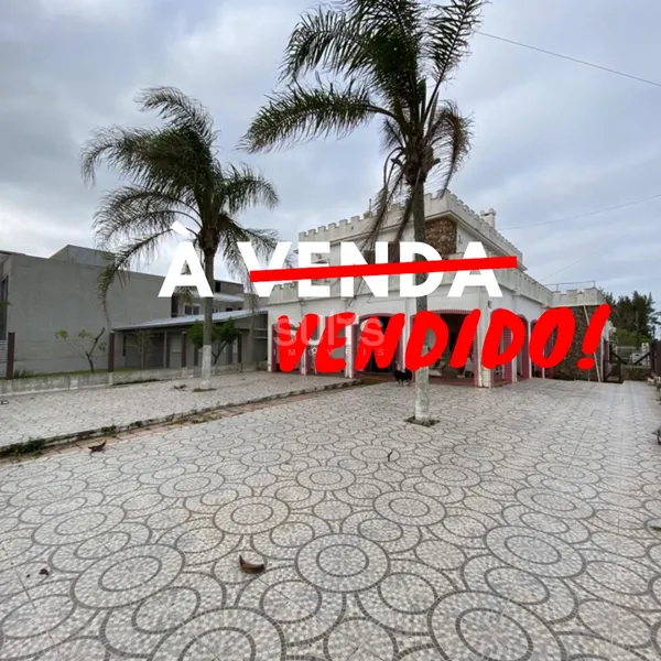 Sobrado de esquina na praia do Remanso: 1ª foto da galeria de imagens do imóvel