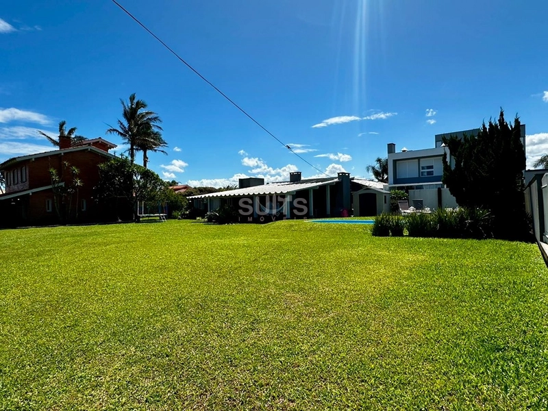 Casa com 02 terrenos à venda no Centro : 5ª foto da galeria de imagens do imóvel