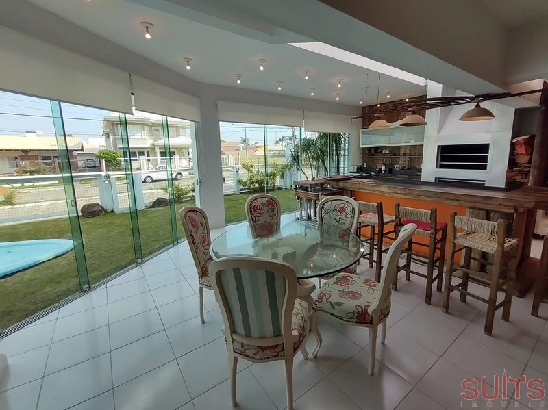 Excelente Sobrado de esquina na Zona do Caburé na Praia de Atlântida: 6ª foto da galeria de imagens do imóvel