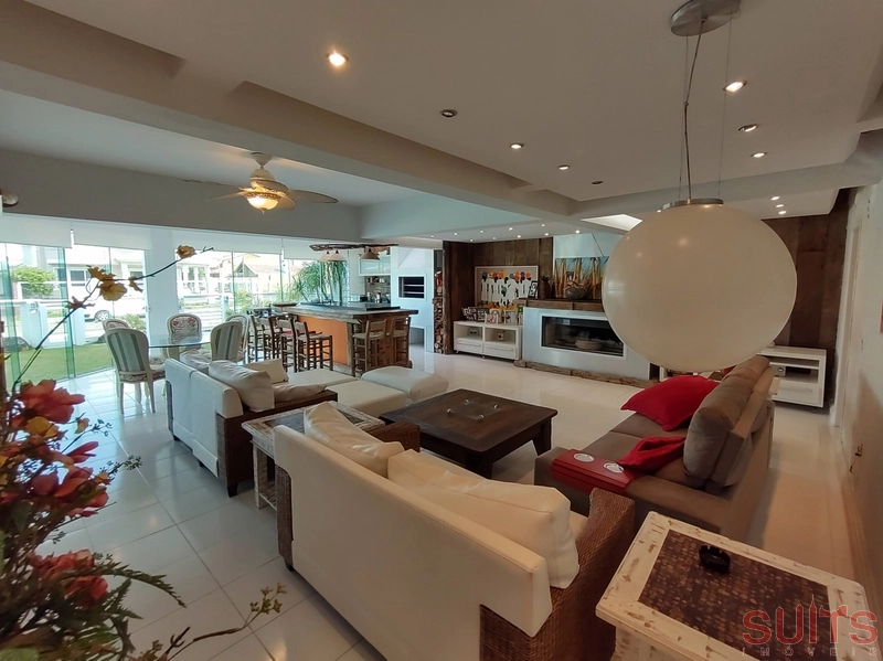 Excelente Sobrado de esquina na Zona do Caburé na Praia de Atlântida: 4ª foto da galeria de imagens do imóvel