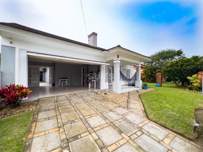 Excelente casa muito bem localizada na praia de Noiva do Mar: 1ª foto da galeria de imagens do imóvel