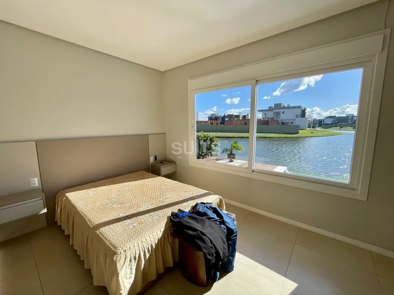 Excelente Casa Beira-lago no Condomínio Riviera em Xangri-lá: 24ª foto da galeria de imagens do imóvel