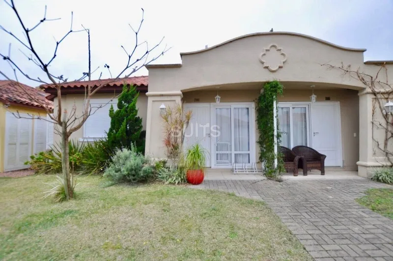 Exelente casa à venda no condomínio Casa Hermosa: 1ª foto da galeria de imagens do imóvel