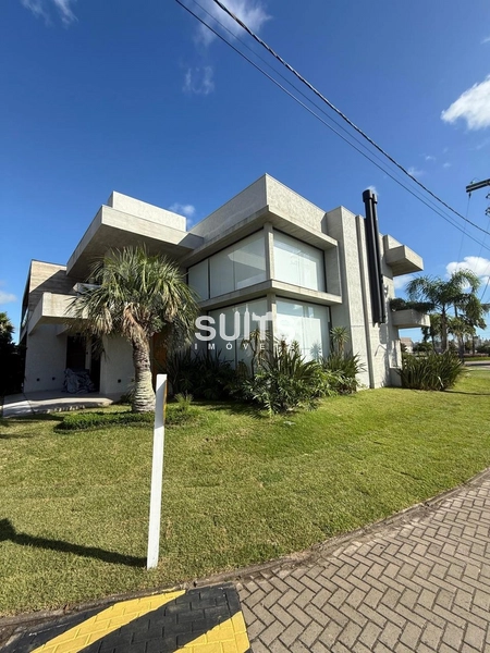 Excelente sobrado à venda no condomínio Blue: 2ª foto da galeria de imagens do imóvel