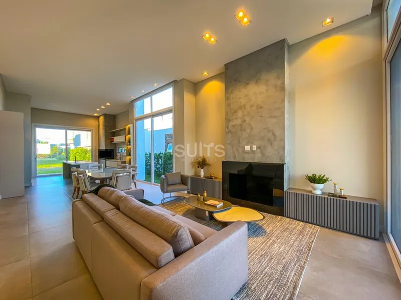 Incrível casa à venda no condomínio Sea Coast em Xangri-Lá: 3ª foto da galeria de imagens do imóvel