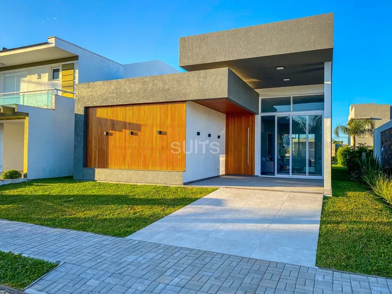 Incrível casa à venda no condomínio Sea Coast em Xangri-Lá: 2ª foto da galeria de imagens do imóvel