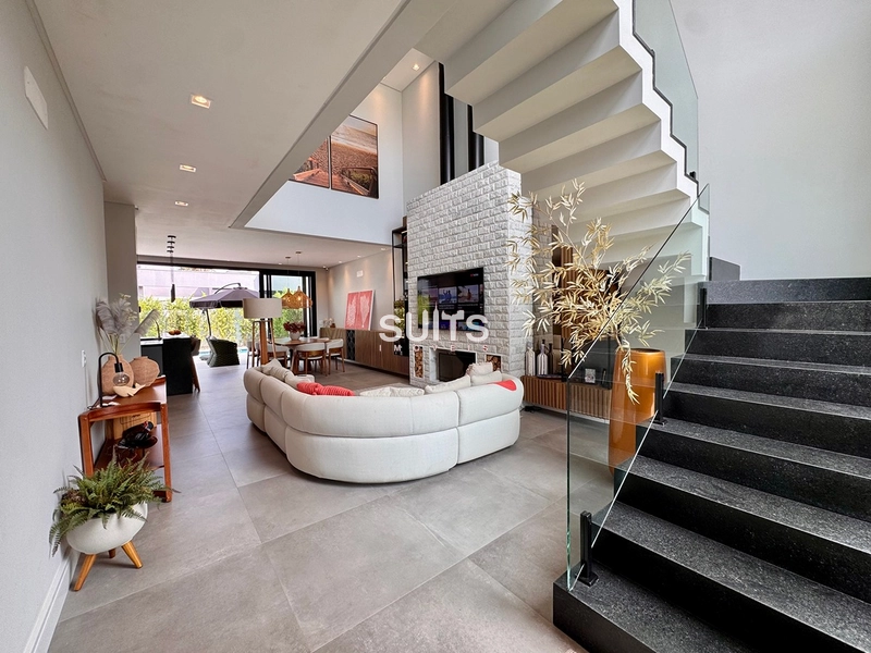 Excelente sobrado à venda no Blue : 2ª foto da galeria de imagens do imóvel