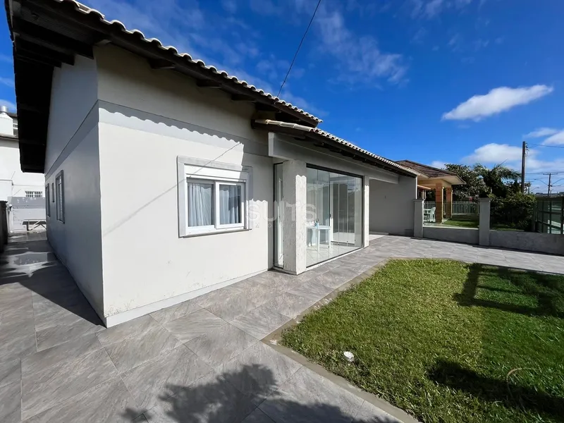 EXCELENTE CASA Apenas 50mt do mar, na praia de  ATLANTIDA SUL: 3ª foto da galeria de imagens do imóvel