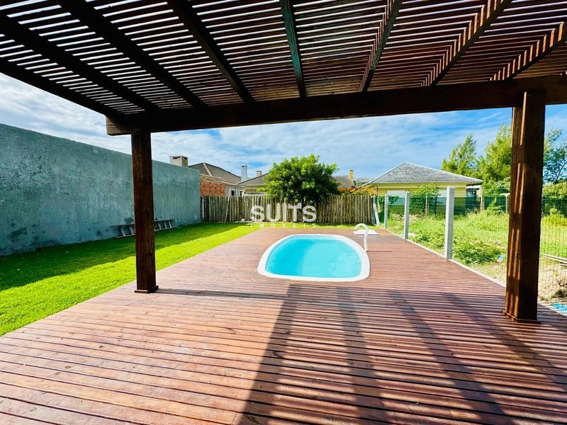 Casa térrea mobiliada, bem localizada em Atlântida Sul.: 9ª foto da galeria de imagens do imóvel