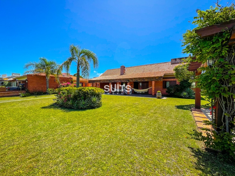 Excelente casa com 02 terrenos no centro de Xangri-Lá: 16ª foto da galeria de imagens do imóvel