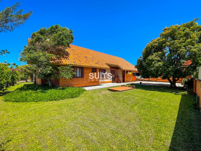 Excelente casa com 02 terrenos no centro de Xangri-Lá: 8ª foto da galeria de imagens do imóvel