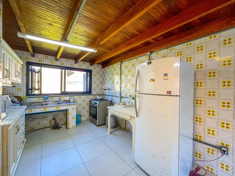 Excelente sobrado próximo do mar na praia de Rainha do Mar: 15ª foto da galeria de imagens do imóvel