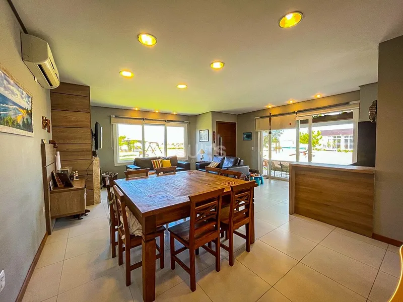 Ótima casa de esquina no condomínio Las Palmas: 9ª foto da galeria de imagens do imóvel