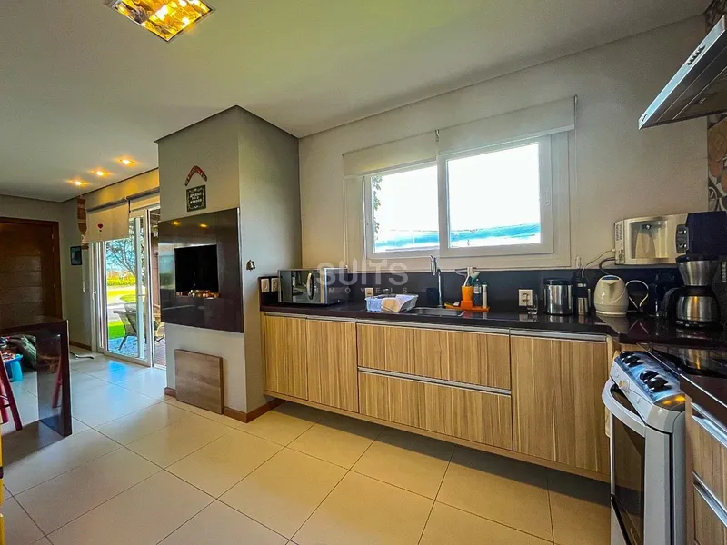 Ótima casa de esquina no condomínio Las Palmas: 8ª foto da galeria de imagens do imóvel