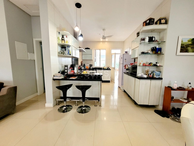 Excelente sobrado à venda no condomínio Quintas do Lago: 42ª foto da galeria de imagens do imóvel