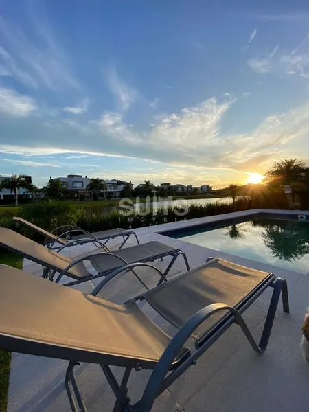 Excelente sobrado beira lago no condomínio Sea Coast: 19ª foto da galeria de imagens do imóvel