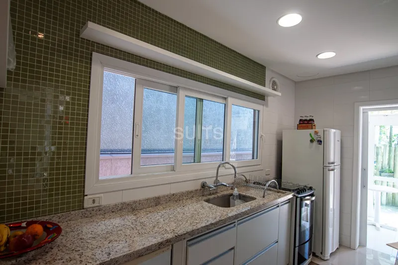 Excelente Sobrado no Condomínio Las Palmas: 10ª foto da galeria de imagens do imóvel