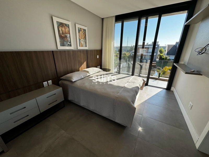 Incrível sobrado de esquina e na beira do lago no condomínio Malibu: 30ª foto da galeria de imagens do imóvel