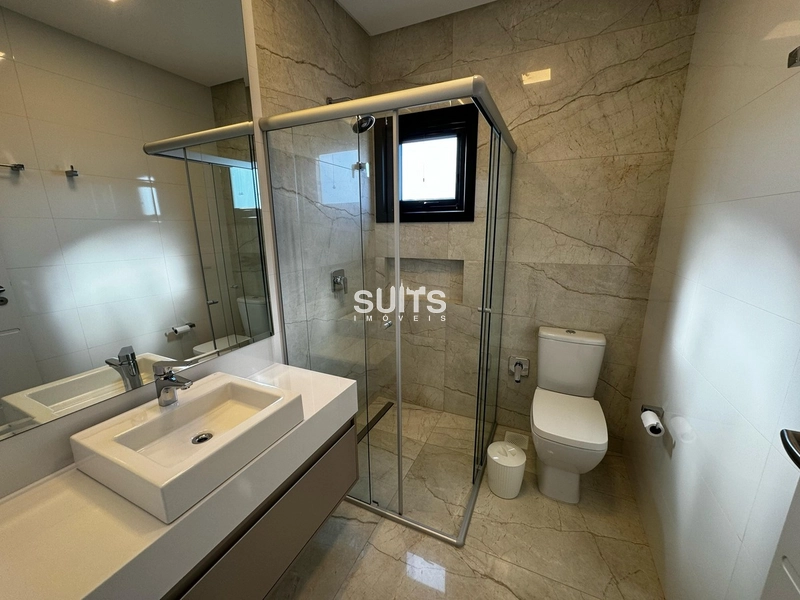 Incrível sobrado de esquina e na beira do lago no condomínio Malibu: 26ª foto da galeria de imagens do imóvel