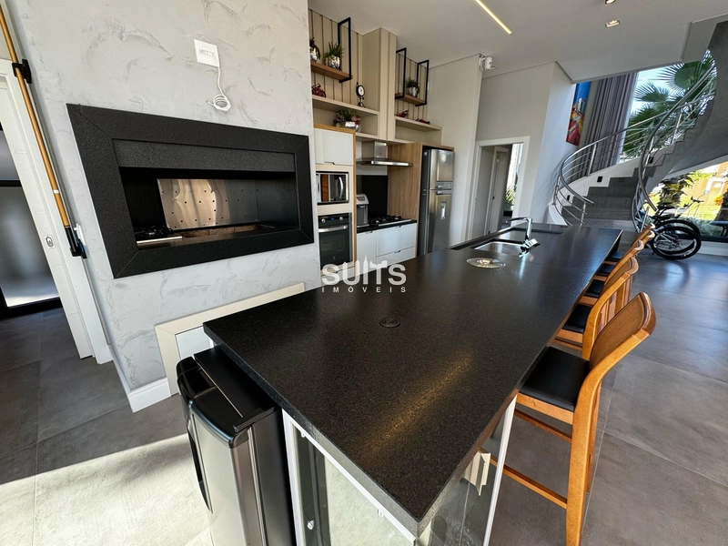 Incrível sobrado de esquina e na beira do lago no condomínio Malibu: 13ª foto da galeria de imagens do imóvel