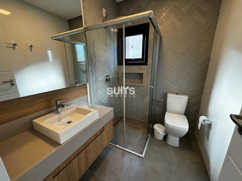 Incrível sobrado de esquina e na beira do lago no condomínio Malibu: 24ª foto da galeria de imagens do imóvel