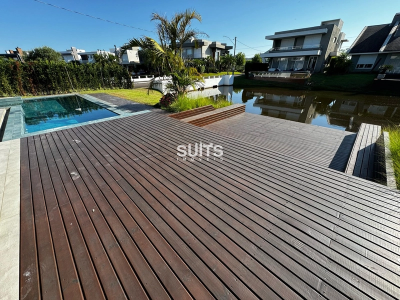 Incrível sobrado de esquina e na beira do lago no condomínio Malibu: 19ª foto da galeria de imagens do imóvel