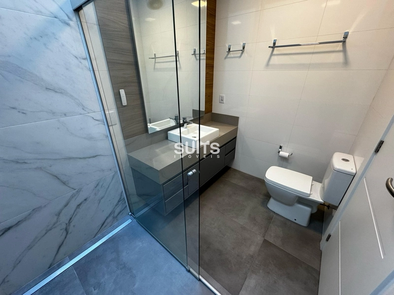 Incrível sobrado de esquina e na beira do lago no condomínio Malibu: 34ª foto da galeria de imagens do imóvel