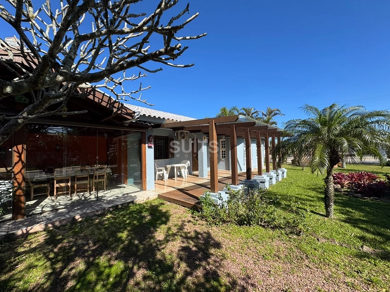 Casa de esquina em Atlantida: 4ª foto da galeria de imagens do imóvel