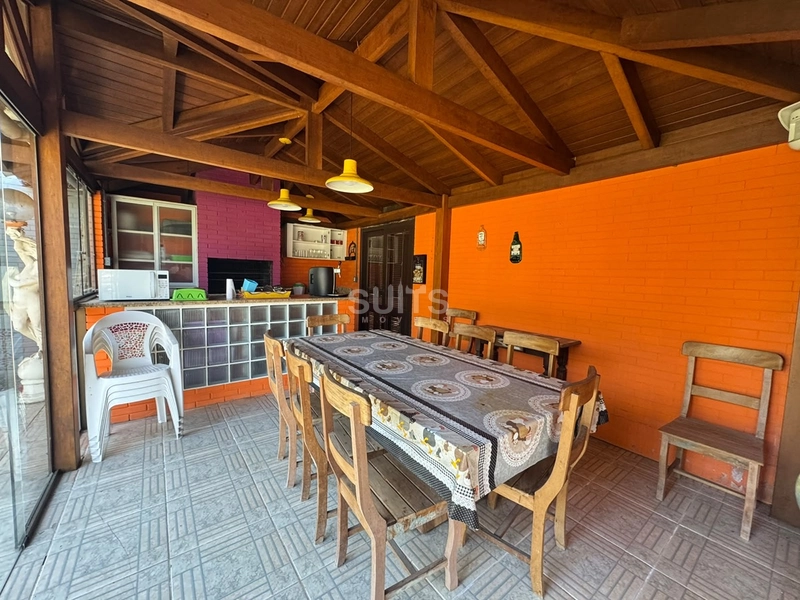 Casa de esquina em Atlantida: 26ª foto da galeria de imagens do imóvel