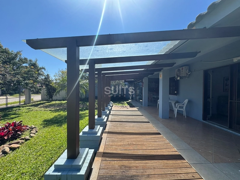 Casa de esquina em Atlantida: 30ª foto da galeria de imagens do imóvel