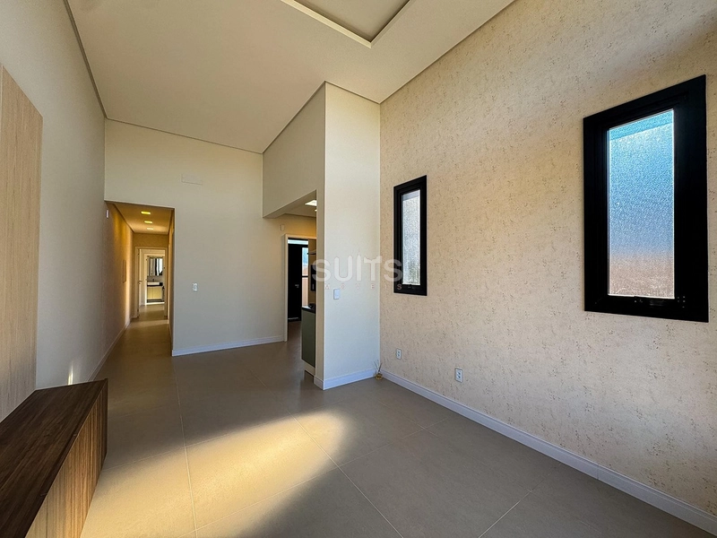 Excelente casa à venda no bairro planejado Santorini : 3ª foto da galeria de imagens do imóvel