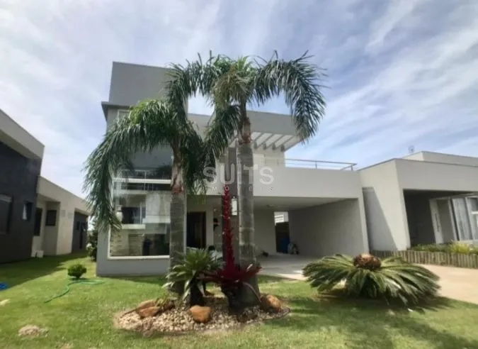 Excelente casa com vista para o lago no condomínio Riviera: 2ª foto da galeria de imagens do imóvel