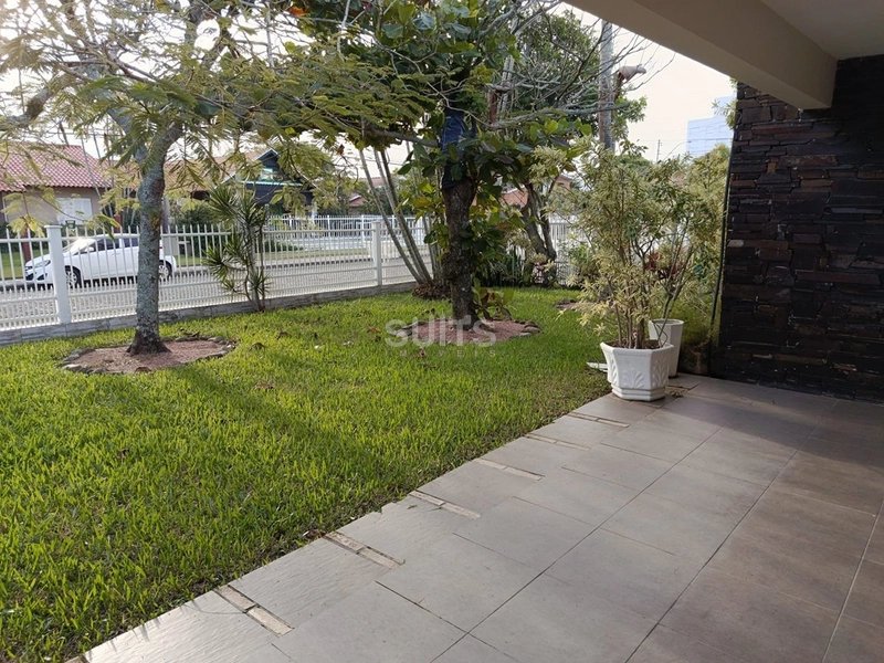 Excelente casa térrea à venda em Atlântida : 5ª foto da galeria de imagens do imóvel